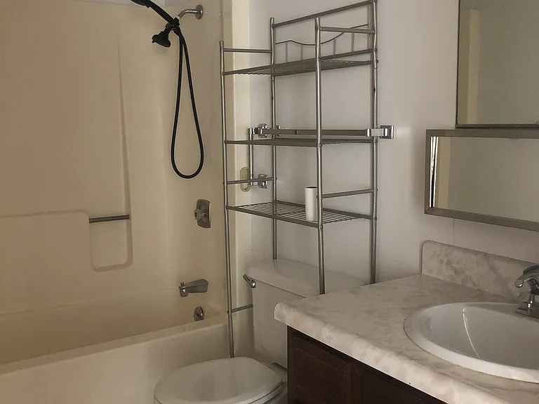 228 S Garfield Ave #1 — Photo 6