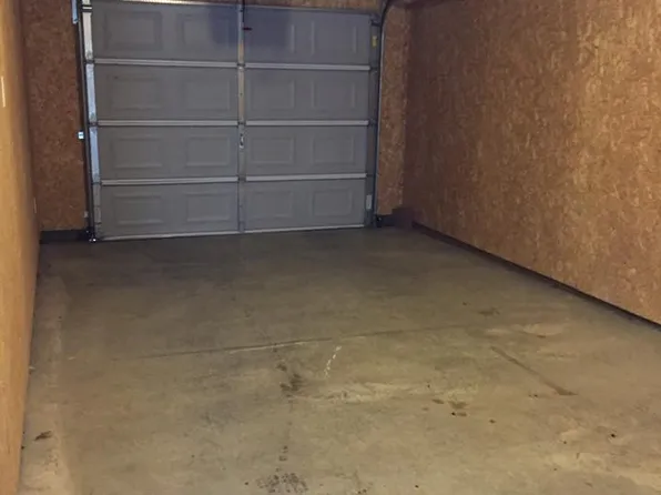 124 Jan Ln APT 1, De Soto, IL 62924