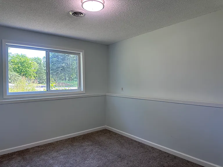 3345 Minnesota Ln N — Photo 33