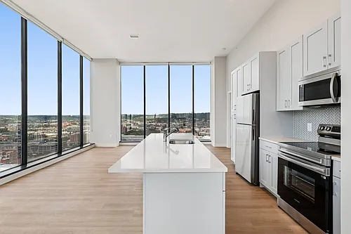 7 West 7th Apartments Photo 1
