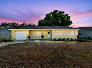 145 Avon Dr, Safety Harbor, FL 34695