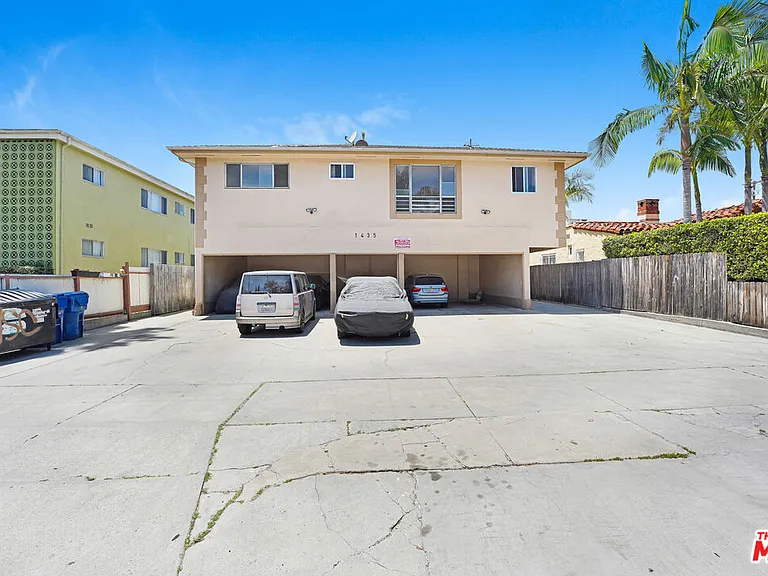1435 S Hayworth Ave #4 — Photo 11