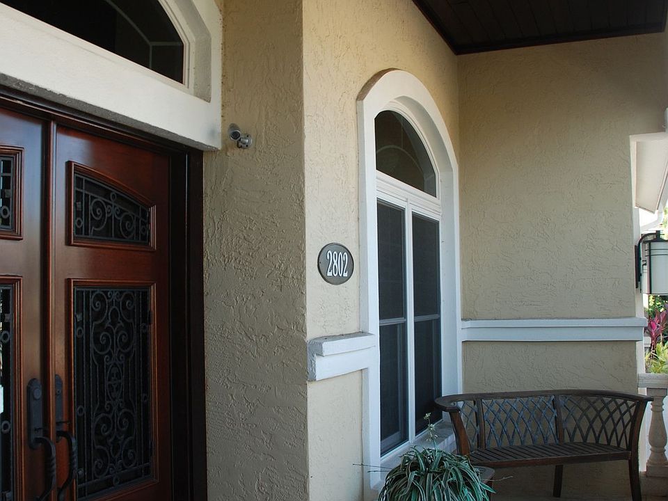 Front Door Lanai Cedar Ceiling 