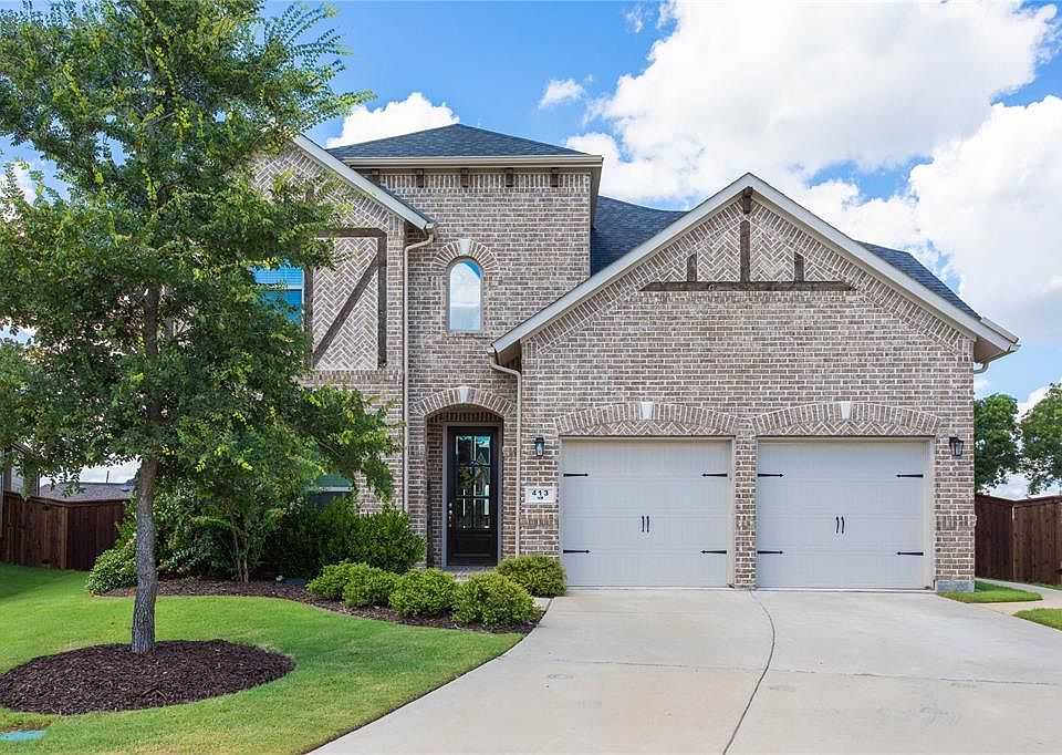 1st image of 413 Mossy Rock Dr