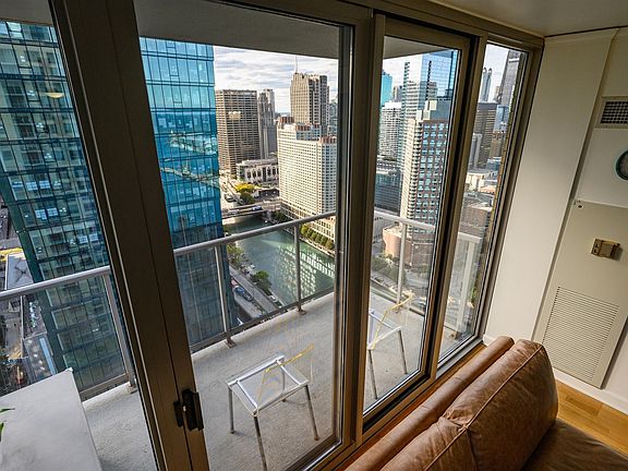 5th image of 420 E Waterside Dr Unit 3404