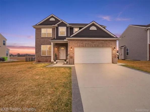 51435 Water Mark Dr, Macomb, MI 48042