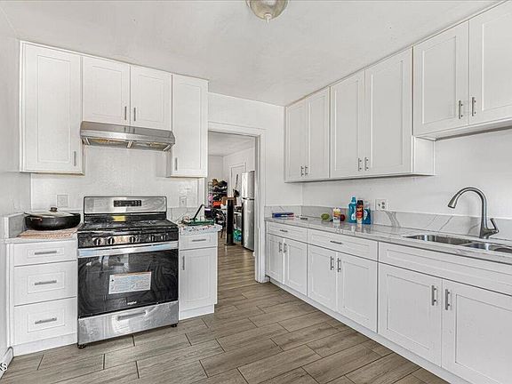 4th image of 226 N McKinley Ave