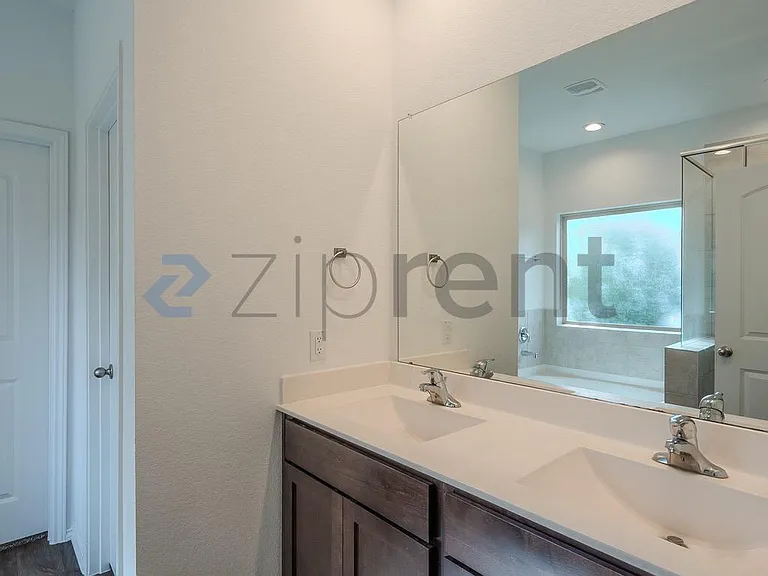 2914 Roman Forest Blvd — Photo 18