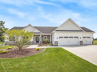 30770 Dawson Dr, Granger, IN 46530