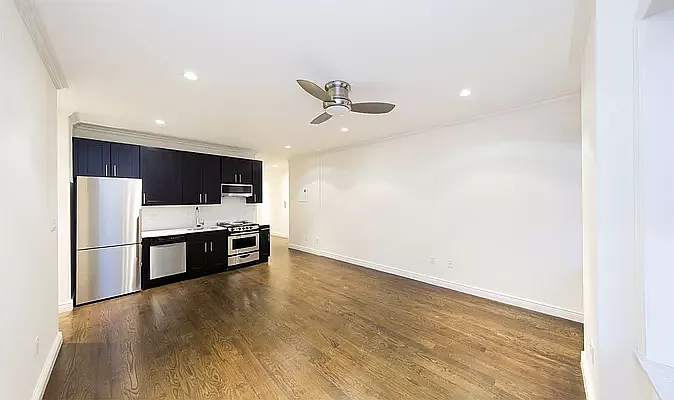 Rented by Avenues Real Estate | media 10