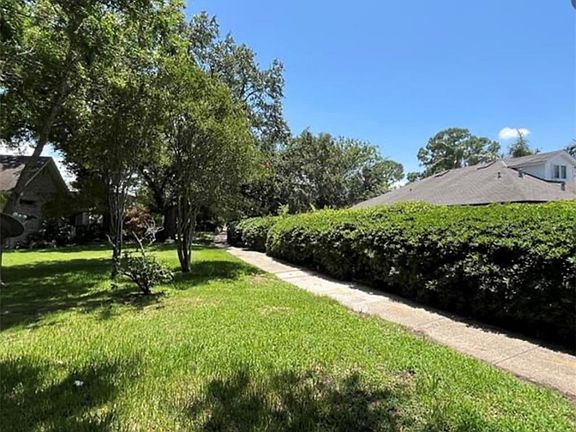 5th image of 77 Egret St