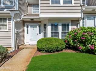 35 Duncan Way, Freehold, NJ 07728