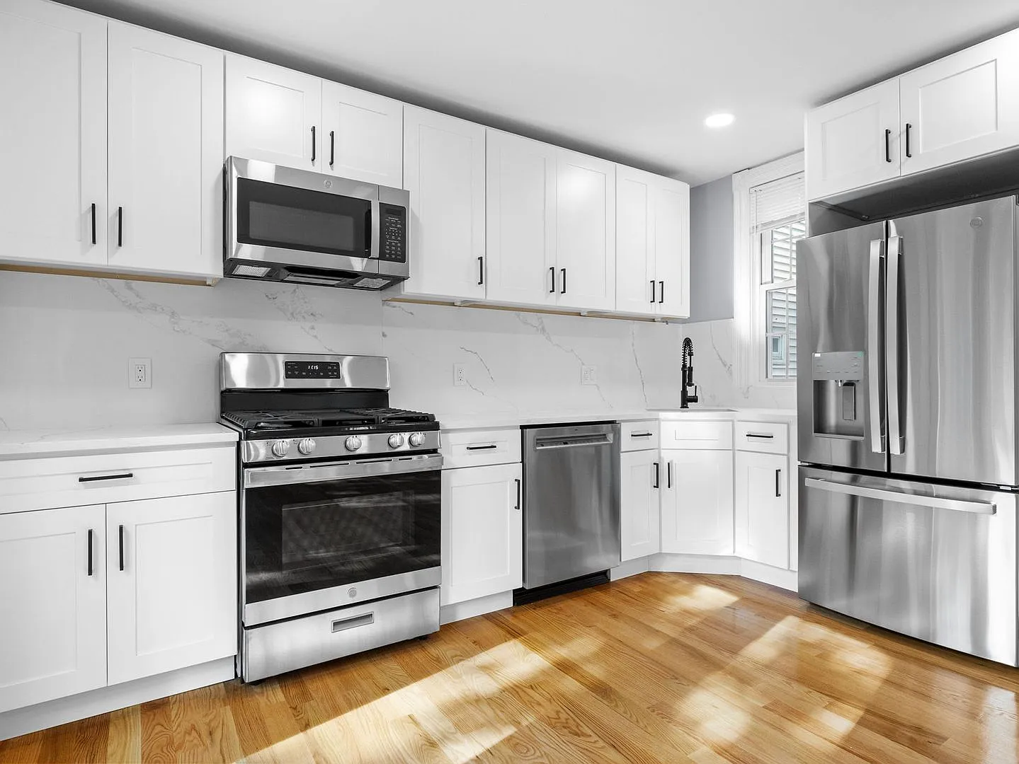 Nice 3 bed in Somerville — Photo 3