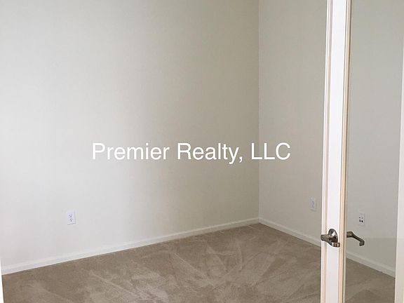 OFFICE/STUDY WITH FRENCH DOORS