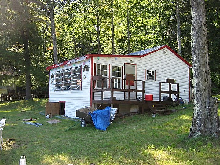 2nd image of 321 Reynolds Rd