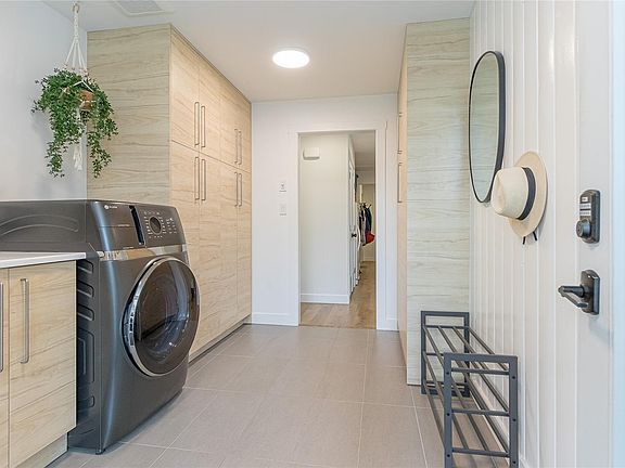 5th image of 1119 Bellevue Rd