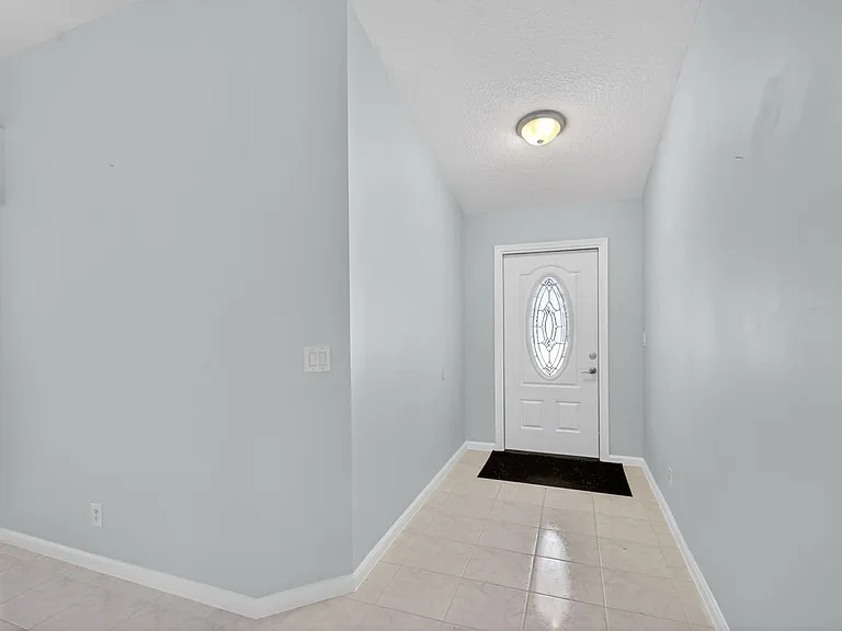 1080 Salmon Isle — Photo 7