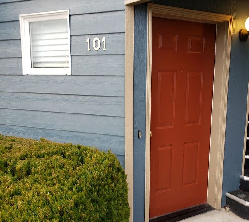 1st image of 441 NE Kettle St APT D101