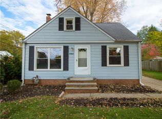 5061 Strawberry Ln, Willoughby, OH 44094
