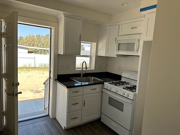 4th image of 12757 E Ave W Unit B