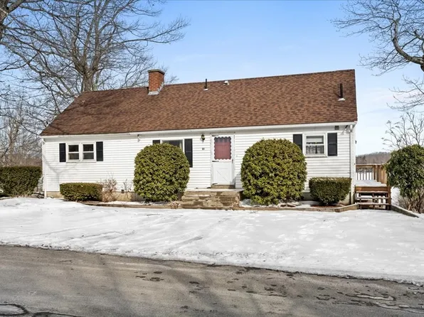 51 Fairview Dr, Leicester, MA 01524