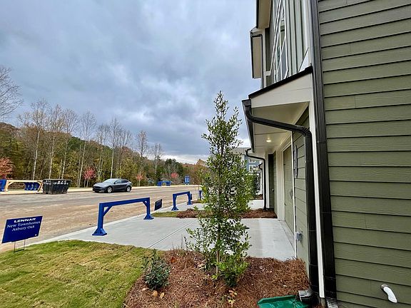 2nd image of 4142 Tillie Cir
