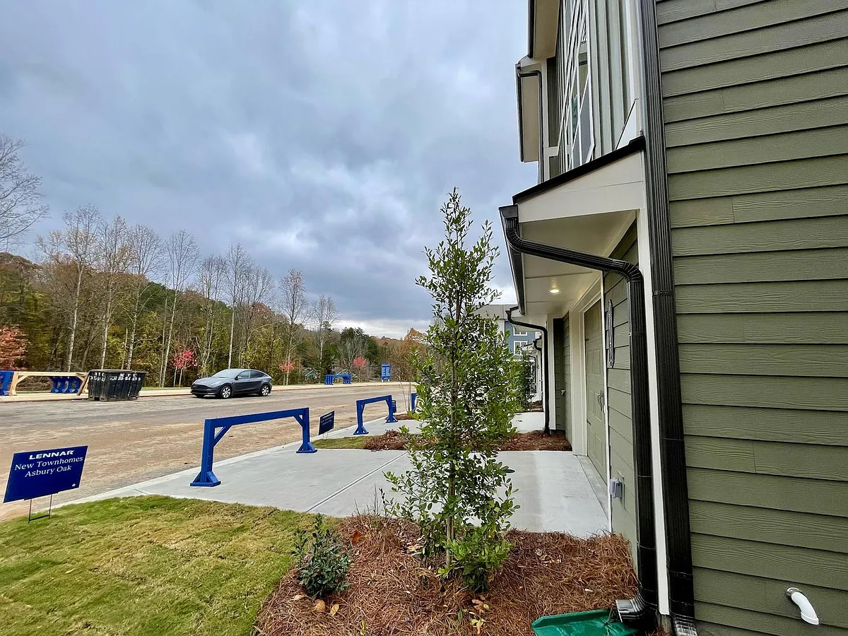 Building Photo - 4142 Tillie Cir