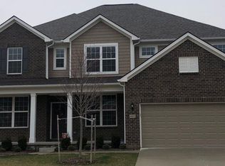 58586 Carli Dr, South Lyon, MI 48178