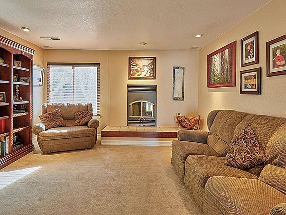 2nd image of 1280 Ayer Dr
