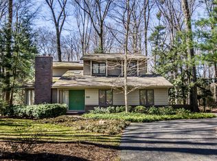 260 Portchester Rd, Holland, MI 49424