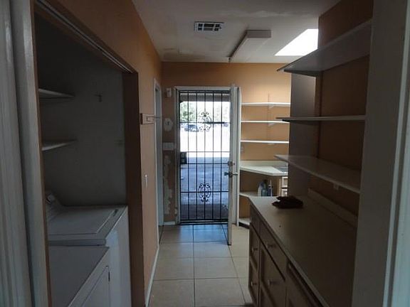 5th image of 4925 Wichita Cir