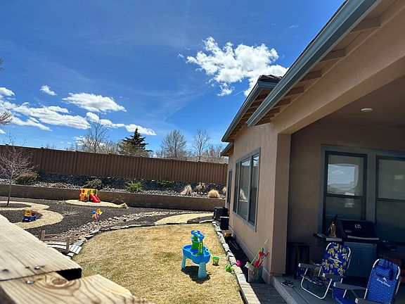 Large private backyard - fenced