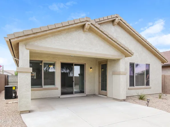 718 W TWIN PEAKS Parkway, San Tan Valley, AZ 85143