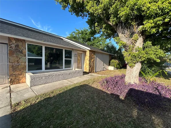 7403 Foxbloom Dr, Port Richey, FL 34668