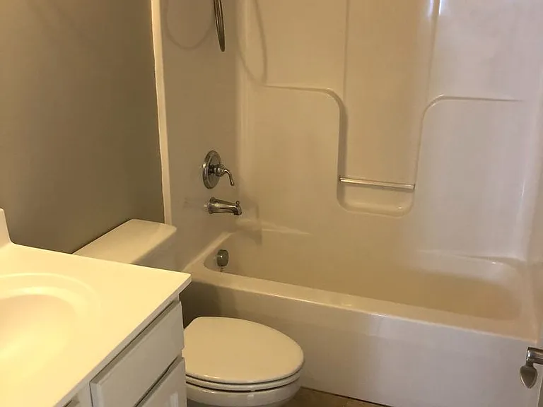 178 Brookwood Dr — Photo 14