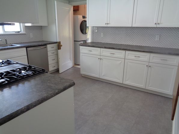 235 Common St #2