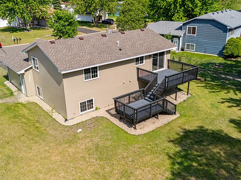 11874 Jonquil St NW — Photo 32