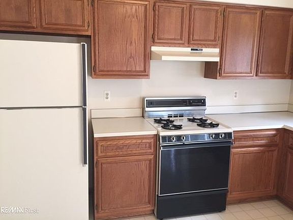 2nd image of 50571 Newcastle Dr
