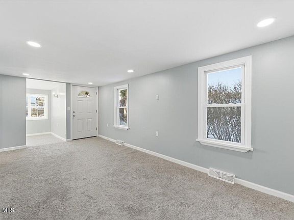 5th image of 1332 Floral Avenue