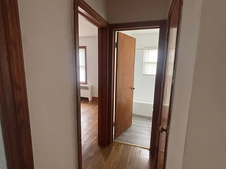 2735 Cedarhurst Ave NW — Photo 4
