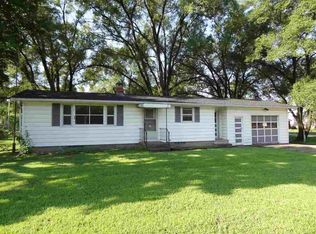 1710 Royalton St, Waupaca, WI 54981