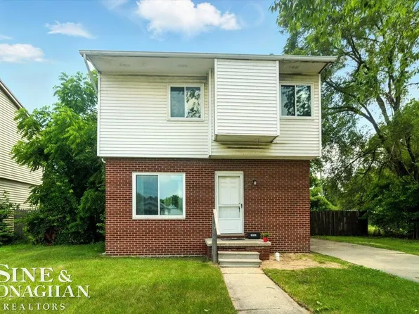 3032 24th St, Port Huron, MI 48060