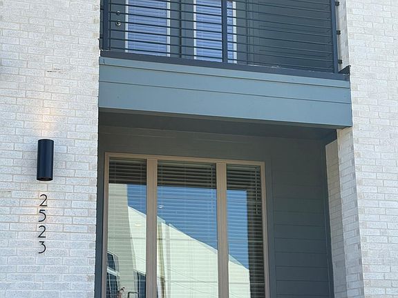 3rd image of 2523 Huxley Mews