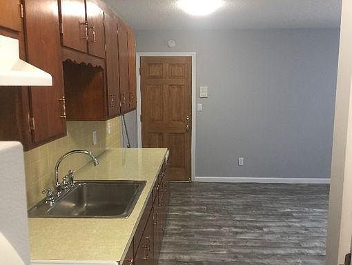 2nd image of 4738 Lake St #G8