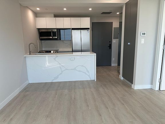 3rd image of 132-47 Metropolitan Ave #3E