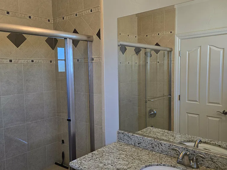 1850 Kickapoo Ct — Photo 6