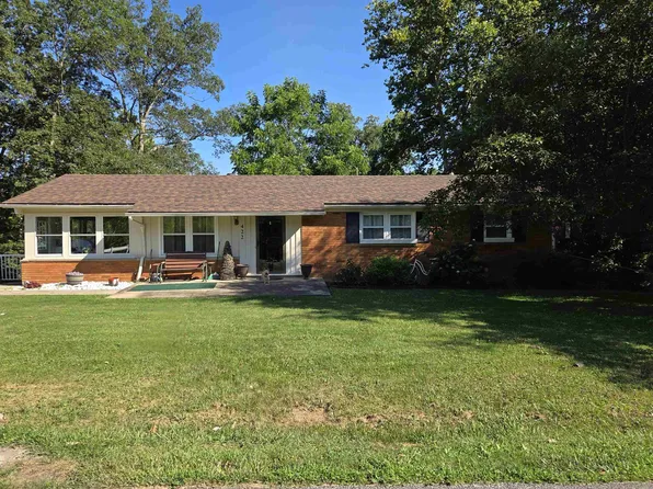 7503 Oxcart Hill Dr, Ashland, KY 41102