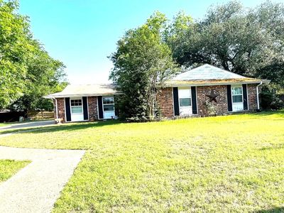 916 La Villeta St, Mexia, TX, 76667