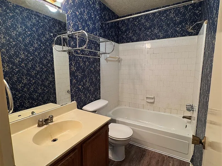 10014 Sand Pass Ln — Photo 16