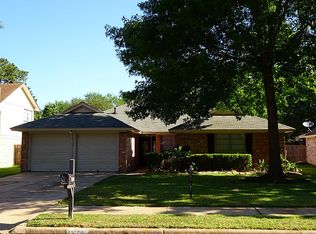 9426 Thistle Trail Dr, Houston, TX 77070